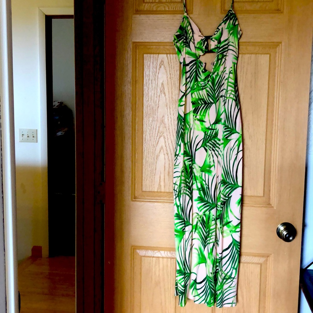 Spaghetti strap tropical sun dress size small